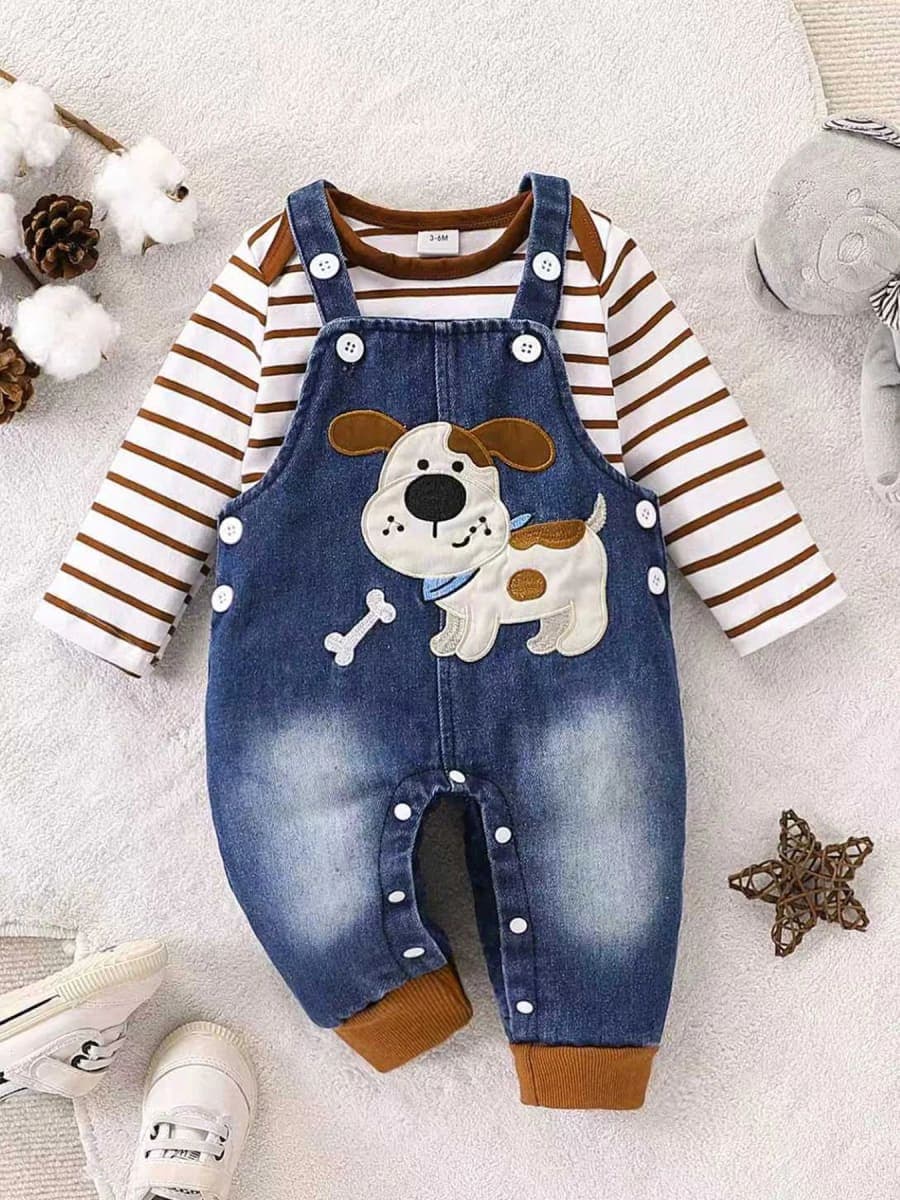Macacão Bebê Menino Listrado Vermelho e Jeans Cachorrinho TinySteps - Conforto para Outono Inverno