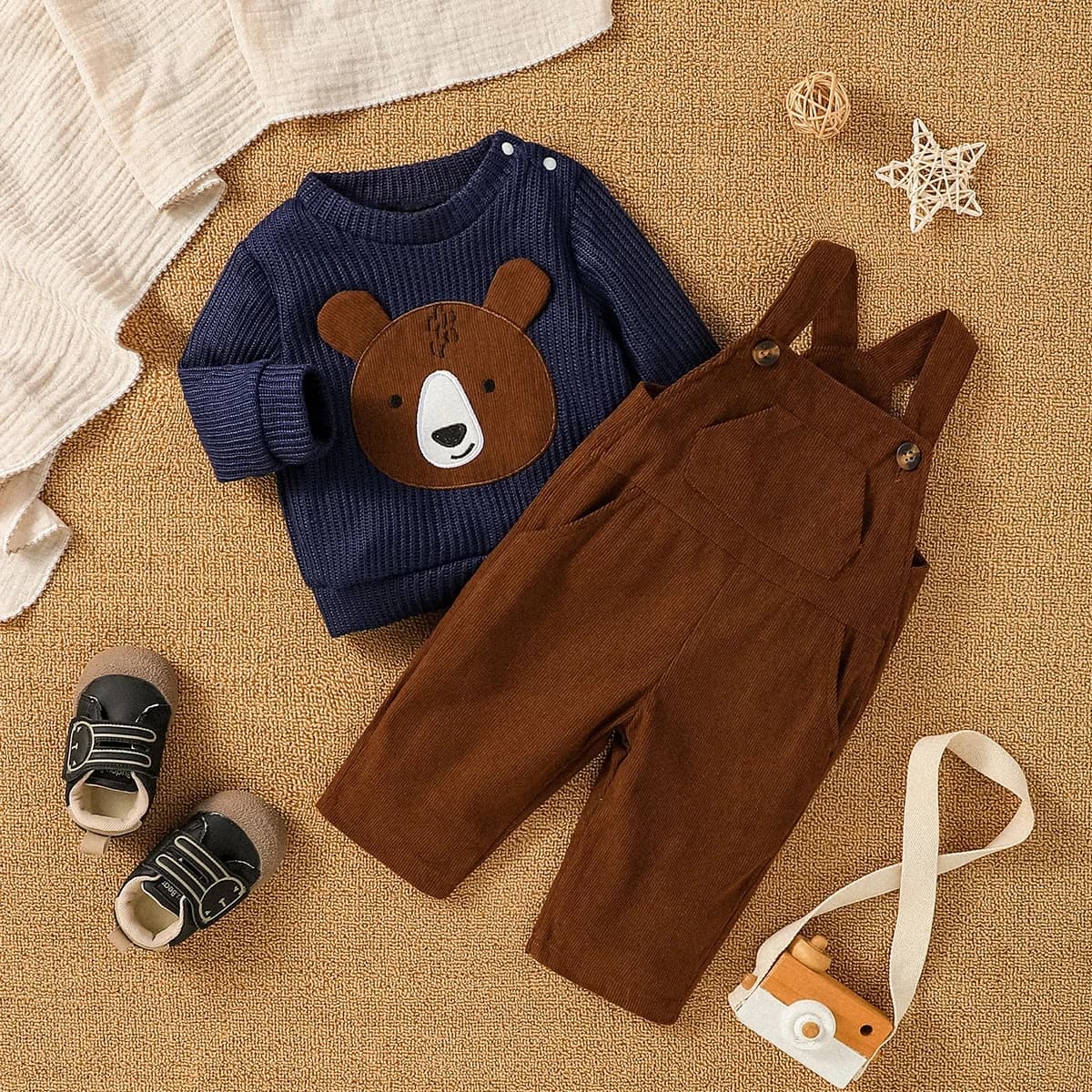 Conjunto Infantil Fofura Urso TinySteps: Camisola Manga Longa e Calça para Bebês - Conforto e Estilo no Outono/Inverno