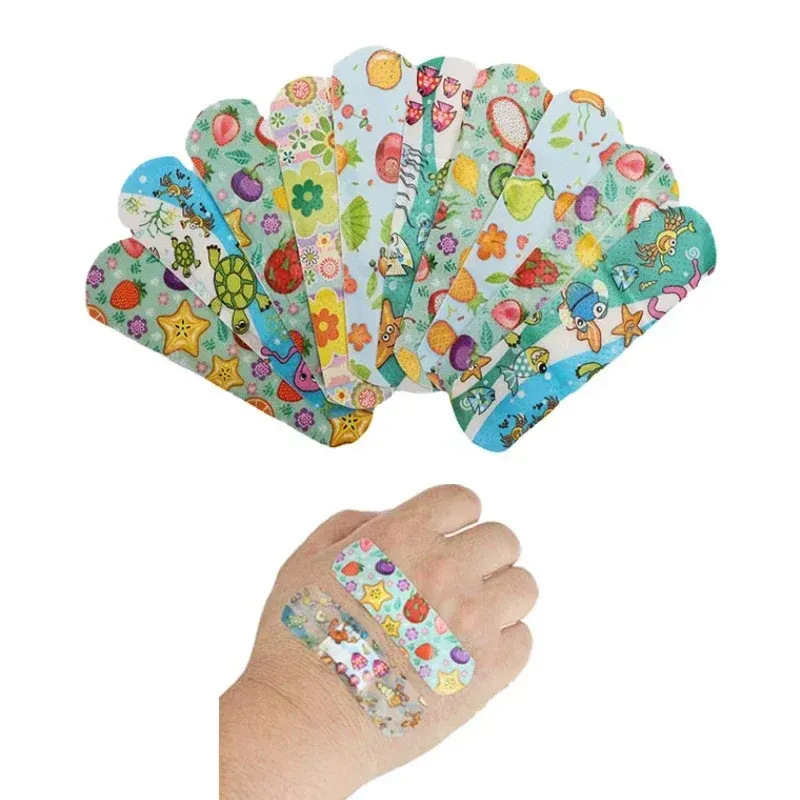 Kit Band-aid Infantil Adesivo TinySteps 100 Unidades Impermeável com Desenhos de Bichinhos Fofos para Crianças — imagem 1