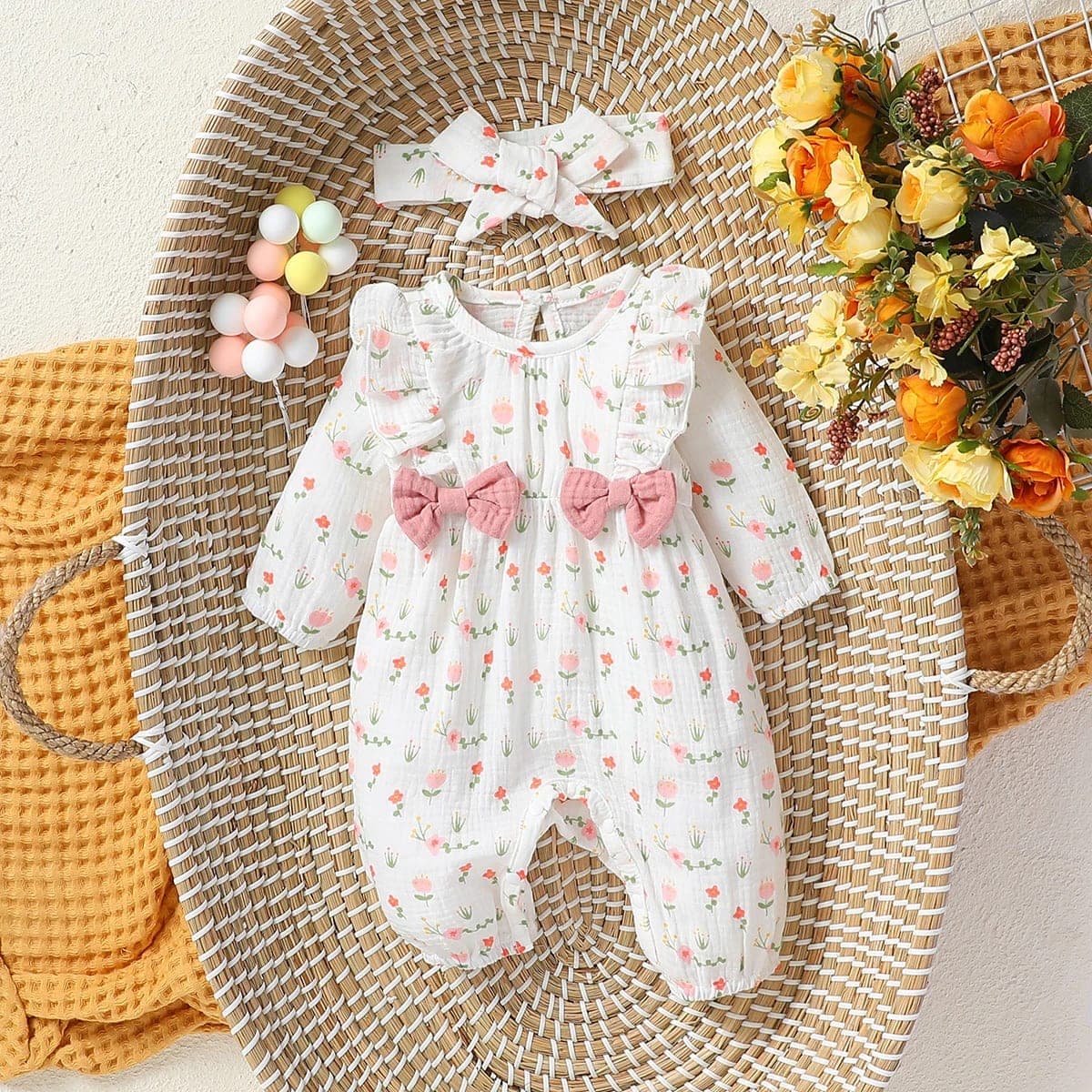 Macacão Bebê Menina Floral TinySteps Algodão Manga Longa com Laço e Bandana Recém-Nascida